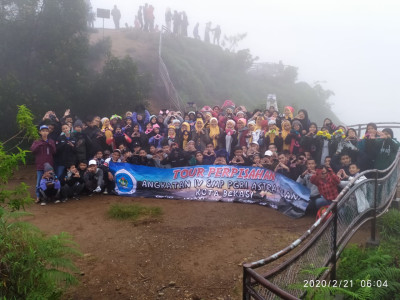 TOUR PERPISAHAN ANGKATAN IV (8) 