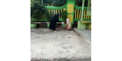 Pembagian Tajil Berbuka Puasa oleh MT Astra Insani
