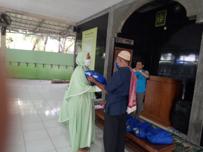 Pembagian Zakat Fitrah 1441 H
